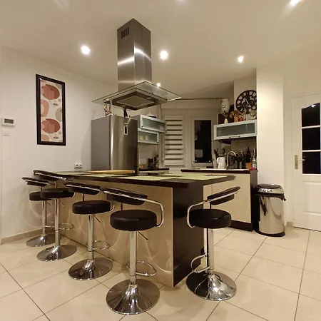 Au Moulin D'or 아파트호텔