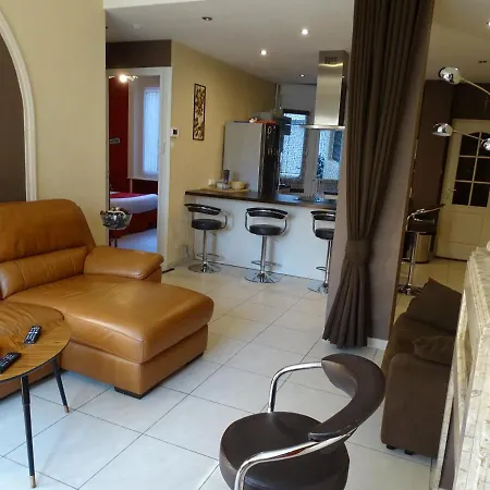 Au Moulin D'or Aparthotel