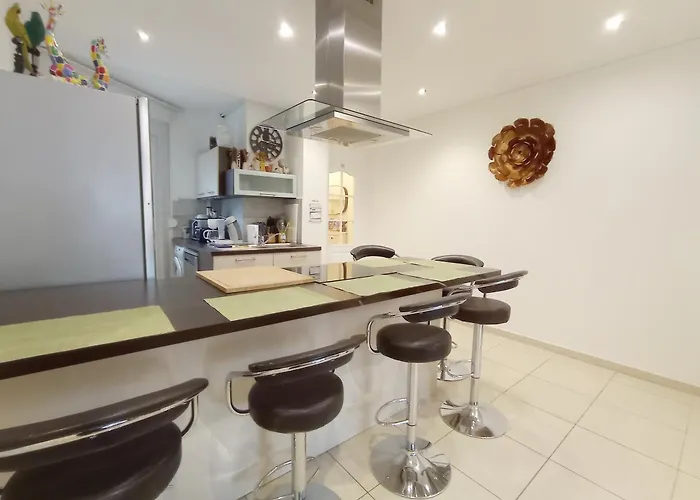 Au Moulin D'or מלון דירות *